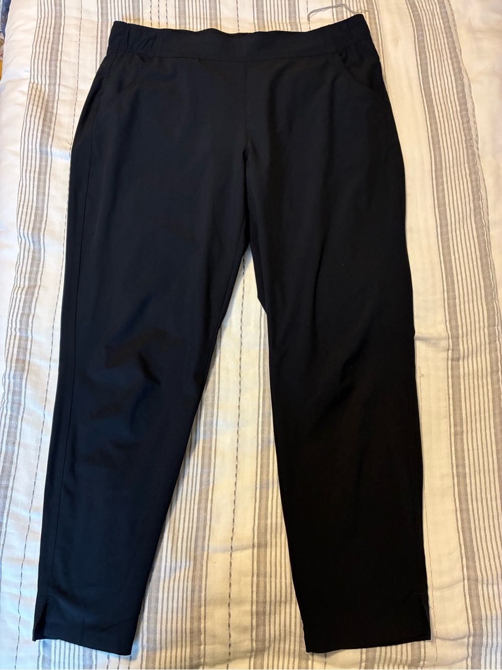 Women’s Eddie Bauer Stretch Black Pants